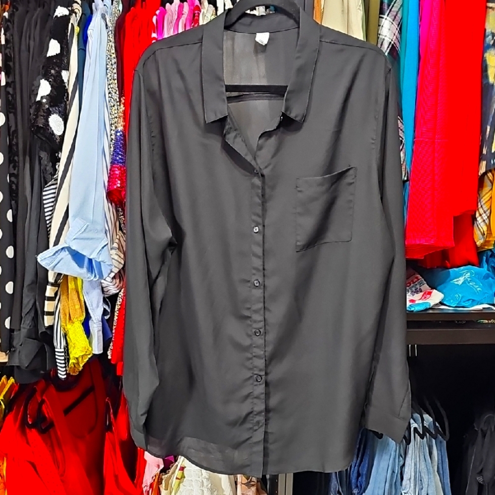 Old Navy Black Button-Up Shirt